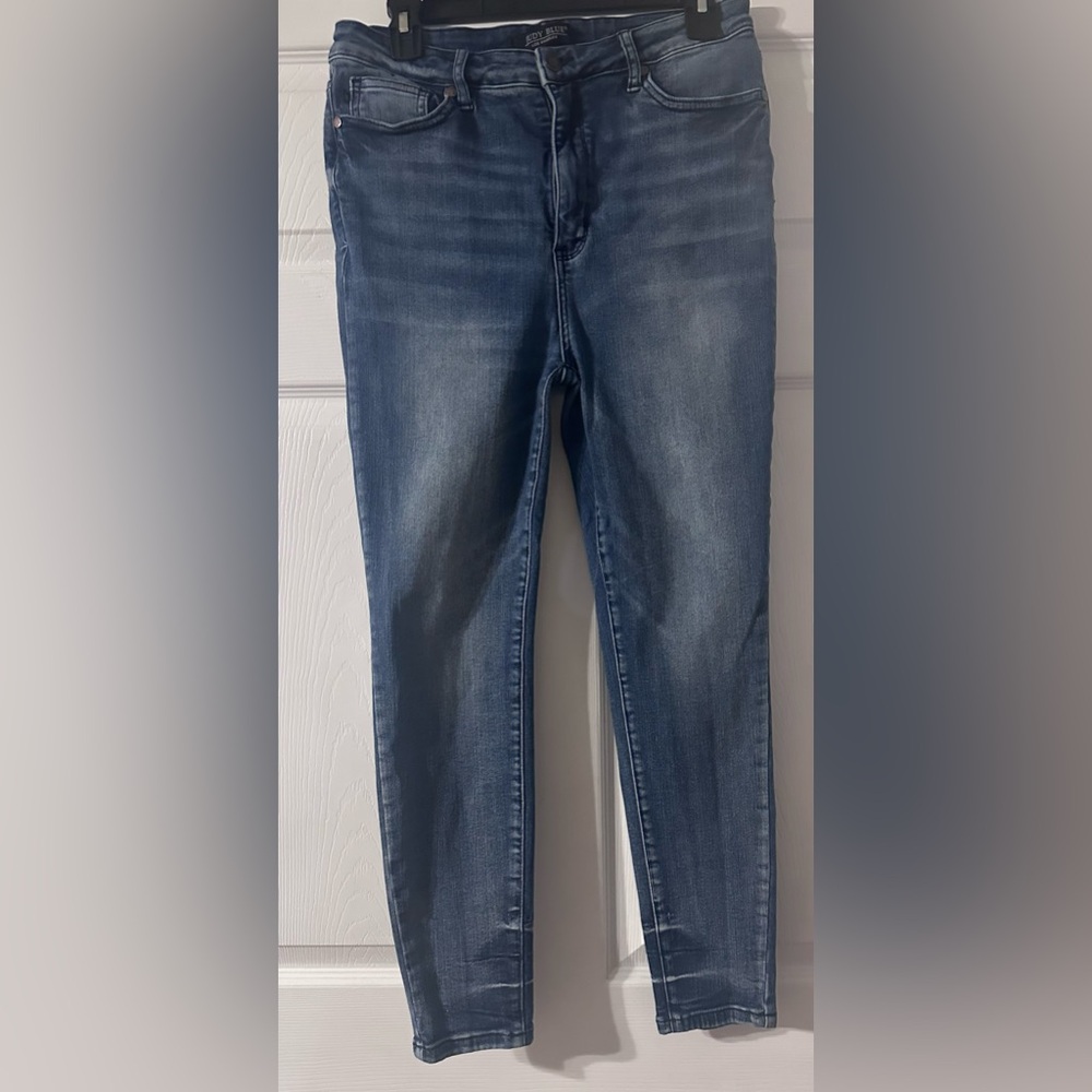 Judy Blue Dark Wash Skinny Jeans